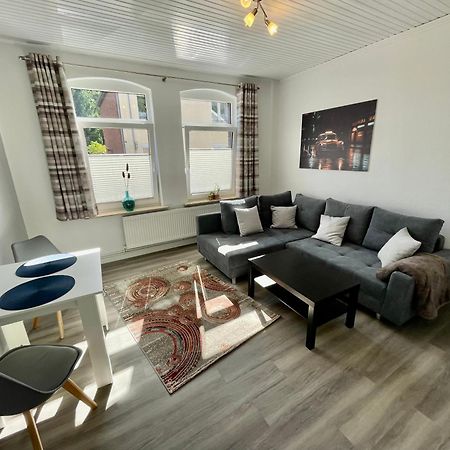 Gemuetliche Eg-Wohnung Im Herzen Schleswig-Holsteins Neumuenster Luaran gambar